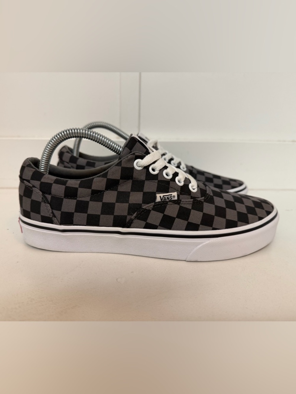 Vans Off The Wall Gray & Black Checkered Doheny Classic Shoes Men Size 8.5
